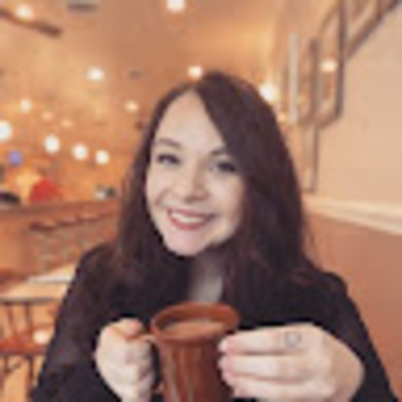 Meet your Posher, Kat - Picture 1 of 1